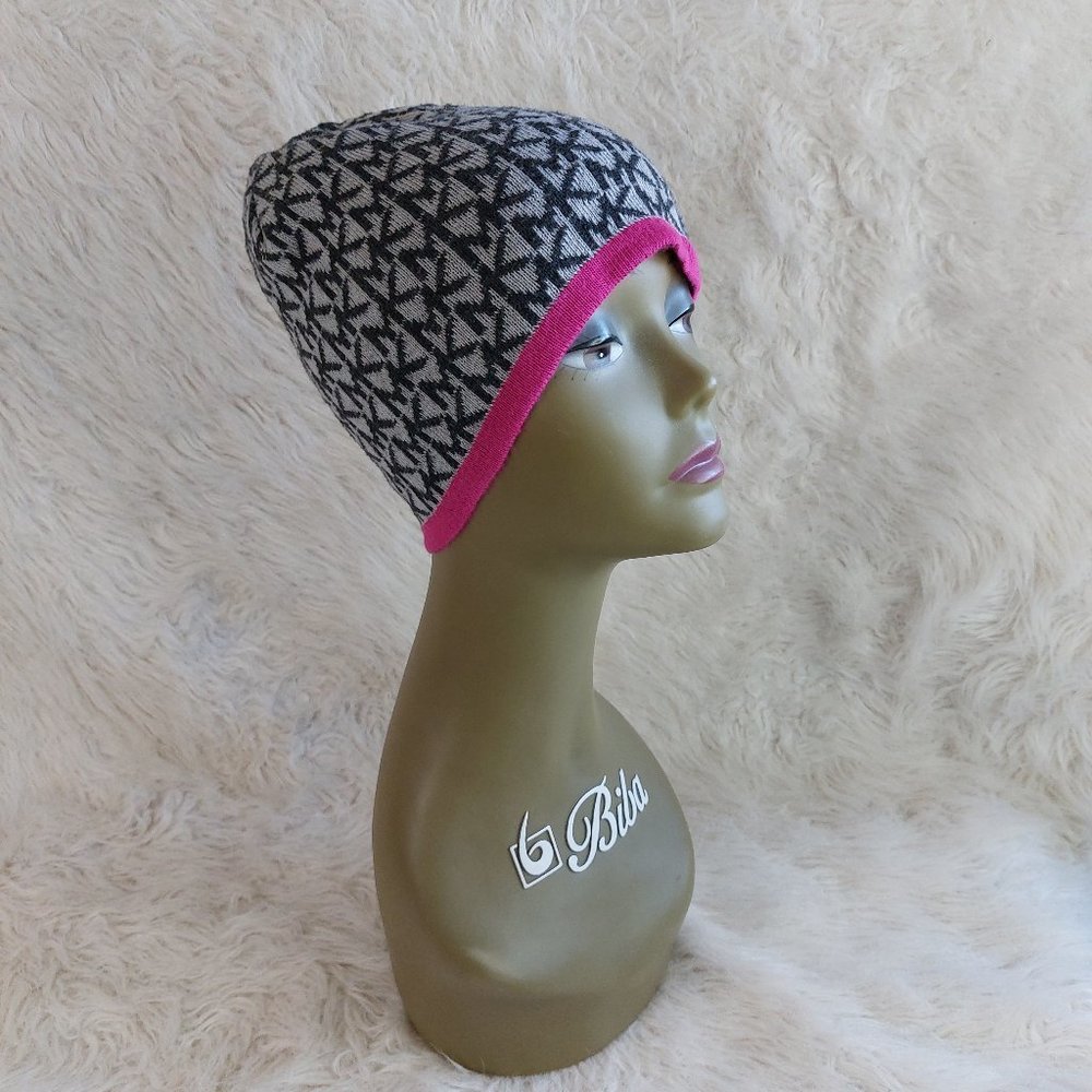 Michael Kors Women's Black Signature Pink Trim Knitted Hat One Size Fit All